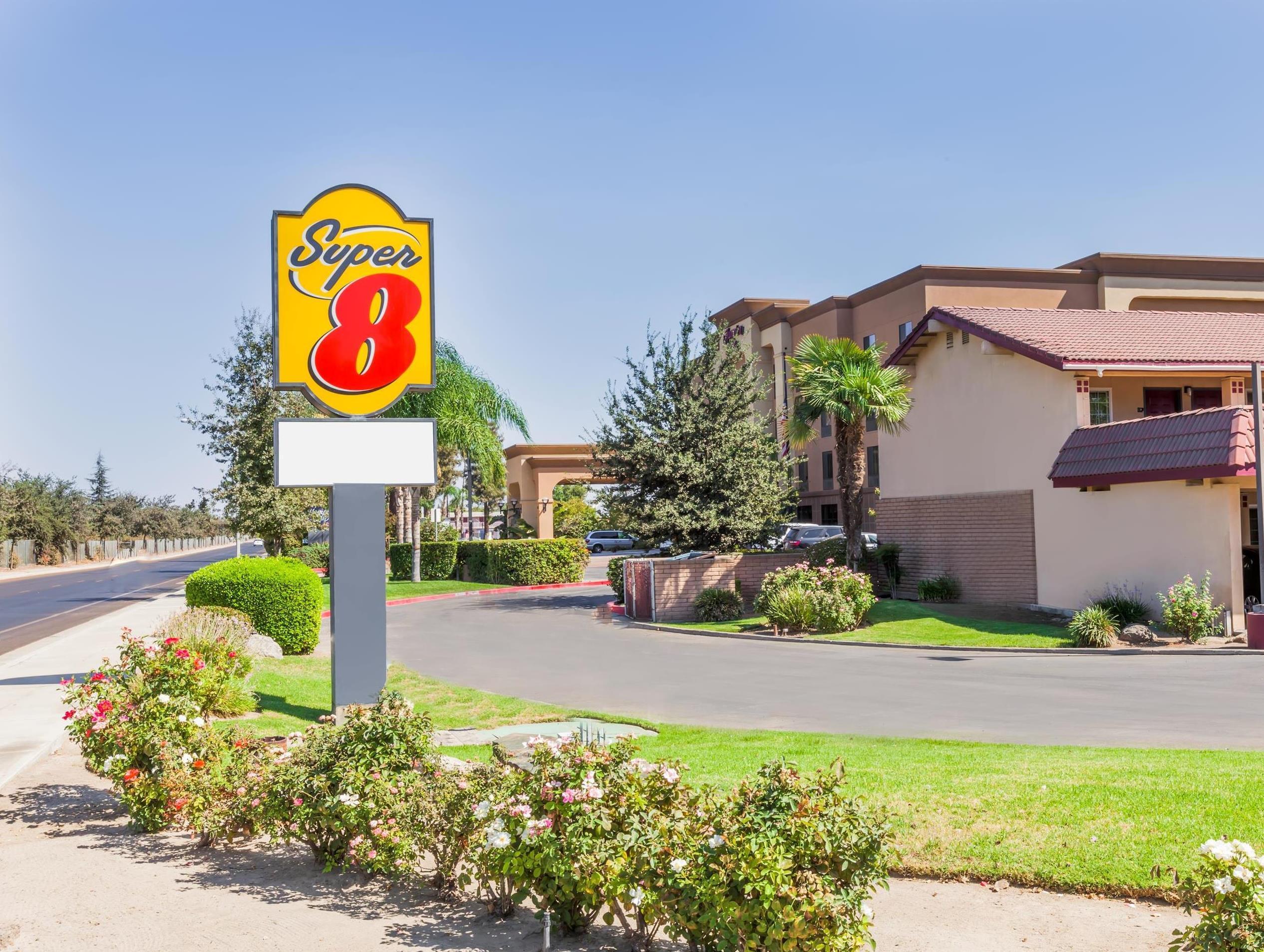 Super 8 By Wyndham Visalia Hotel Exterior foto